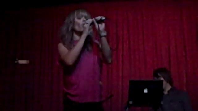 Day dreamin' (LIVE) - Hotel Cafe 2009 - Boomkat, featuring Taryn Manning смотреть онлайн
