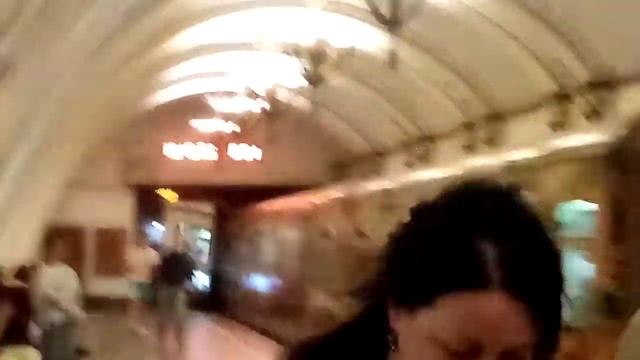 Тематический соотав метро 81 740 Акварель отправляется со станции Арбатская смотреть онлайн