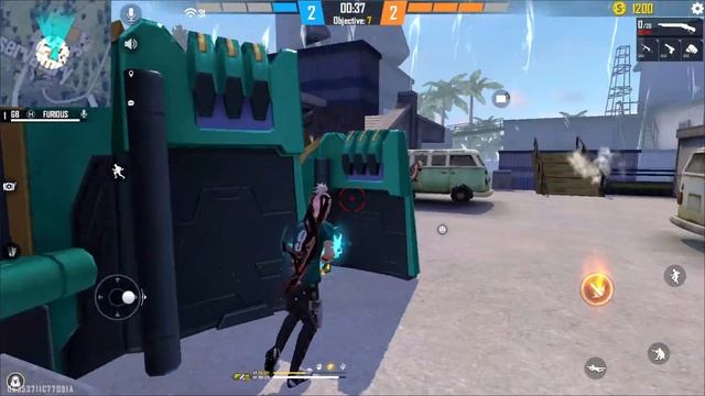 Why They Show LoL Emote When I am SOLO vs SQUAD Against them 🙄🙄 смотреть онлайн