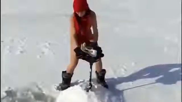 Вот так надо рыбачить))) смотреть онлайн
