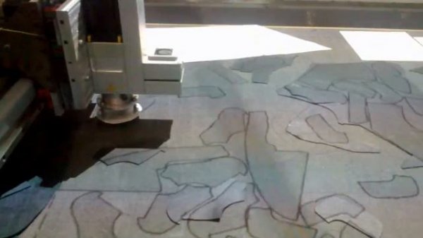 раскрой кожи на фрезерно гравировальном станке