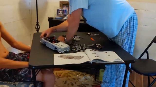 Building the Lego Creator, James Bond Aston Martin DB 5 смотреть онлайн