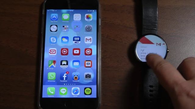 Android Wear Moto 360 su iPhone iOS 8! смотреть онлайн