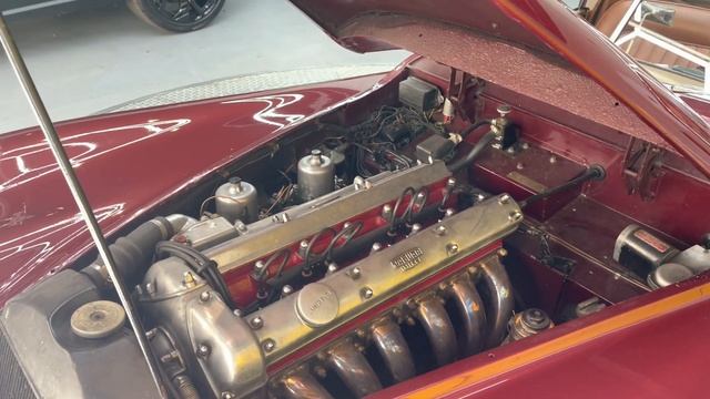 1956 Jaguar XK140 DHC Cabriolet Motorstart und Lauf - engine start and run смотреть онлайн