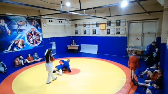 синий это я #клюёт #рыбалка #актив #рыба #карп #самбо смотреть онлайн