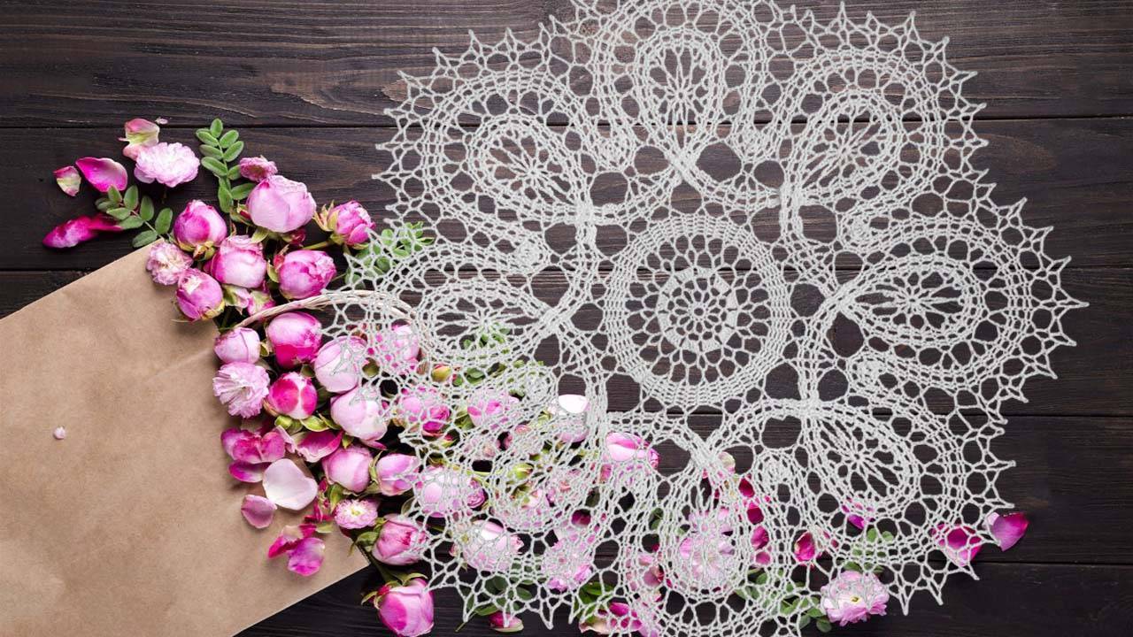Легкое воздушное брюггское кружево - салфетка крючком. Часть 1 МК