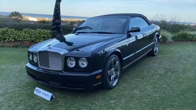 Bentley Azure at the RM Sotheby’s auction at Amelia Island смотреть онлайн