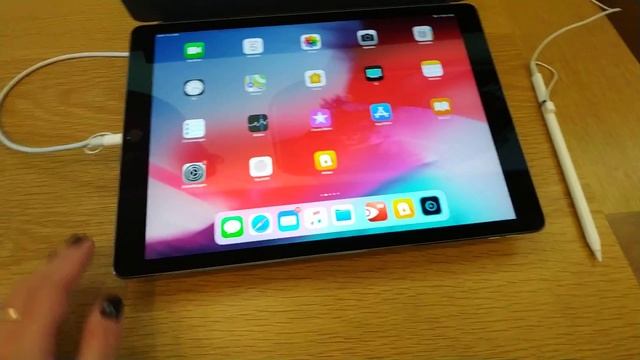 APPLE смотреть онлайн