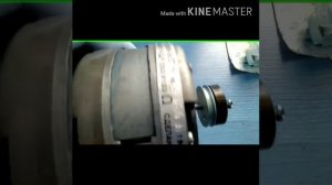 самодельный генератор из раритетного безщеточного мотора.