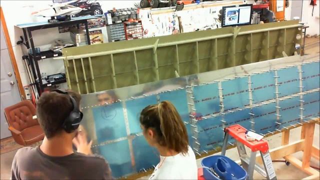 Van's RV-10 Build Vid #99: Wing Top Skins 10 смотреть онлайн