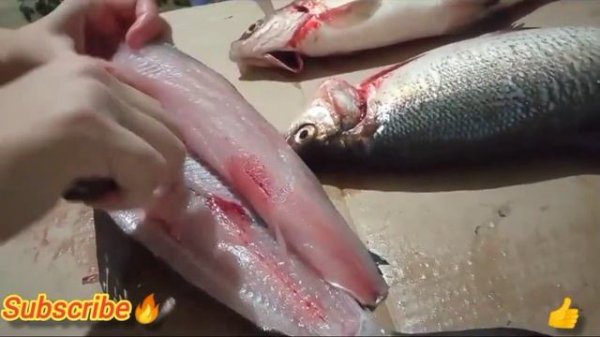 Северный способ разделки рыбы. WHITEfish with caviar🐟
