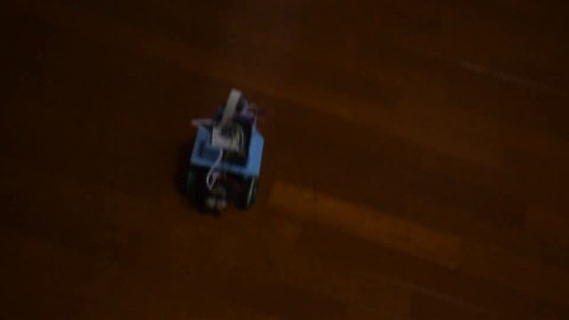 Made a car using Raspberry pi 3+ смотреть онлайн