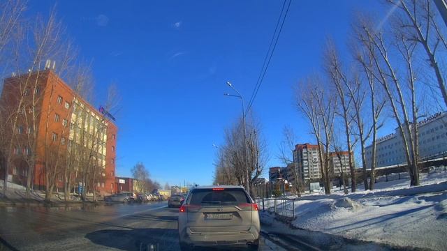 Движение на автомобиле по Тюмени до Логунова смотреть онлайн