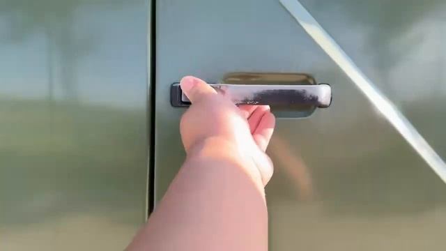 Military Vehicle Jiefang 143 Flatbed Transport Vehicle, Intercooled Supercharged Diesel , 5m Box