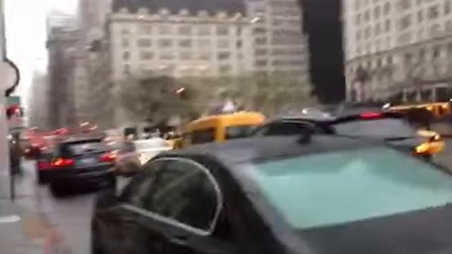 Apple store New York смотреть онлайн