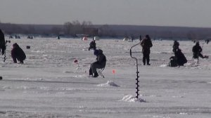 Зимняя рыбалка на Шершнёвском водохранилище» , автор Владимир Вейс