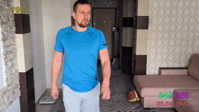 249/365: отжимания, пресс, икры.
