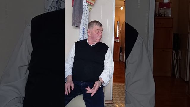 Дед Коля про шаурму... Москва сегодня глазами советских москвичей... смотреть онлайн