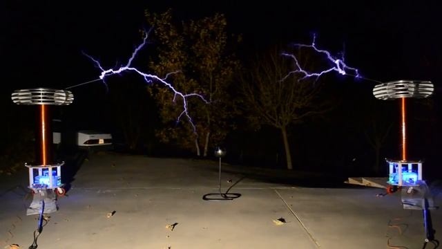 I the hall of the mountain king on Tesla coils смотреть онлайн
