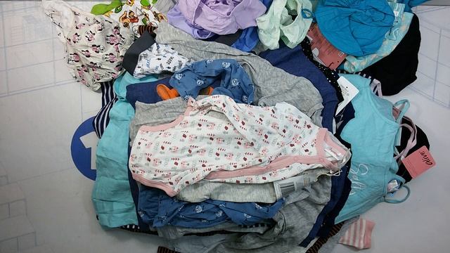 4623 Aldi детский микс сток лето 1 пак, 87 шт, 7.7 кг, 18.2 €/кг смотреть онлайн