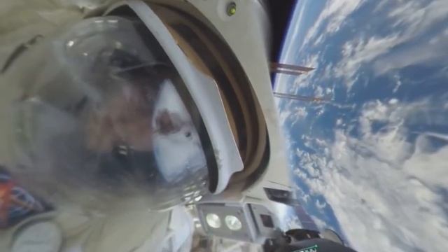 Панорамное видео в открытом космосе. Ляп №2 смотреть онлайн