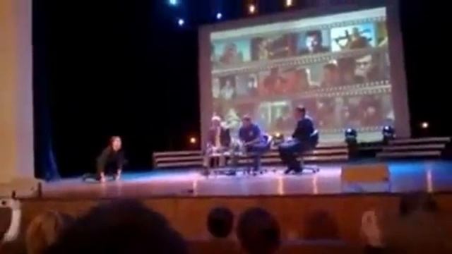 Импровизационный этюд "Макака" для Михаила Пореченкова смотреть онлайн