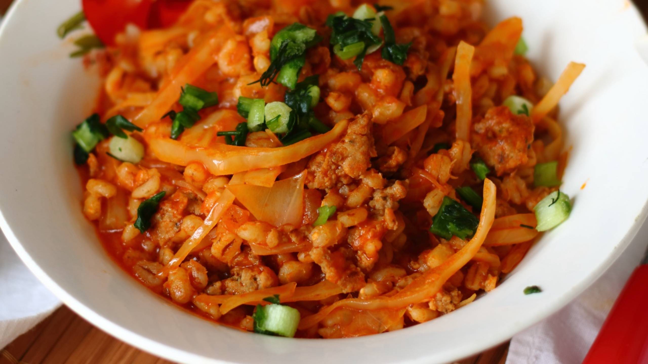 Как приготовить ленивые голубцы с перловкой? - вкусное блюдо из фарша, капусты и перловки, в томате смотреть онлайн