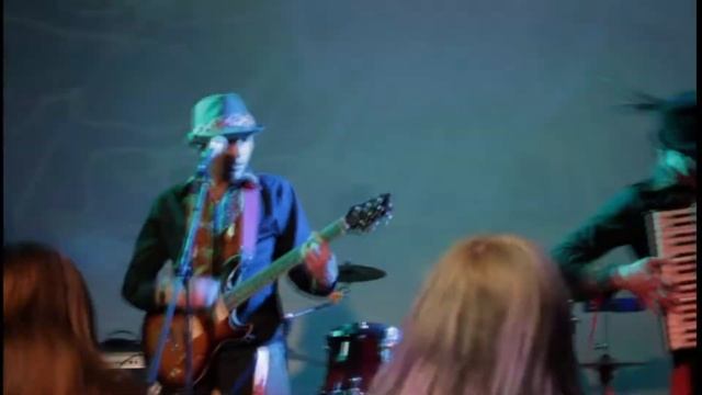 Поплавок MusicHall концертный тур музыкального фестиваля РОК ЗИМА 2015 смотреть онлайн