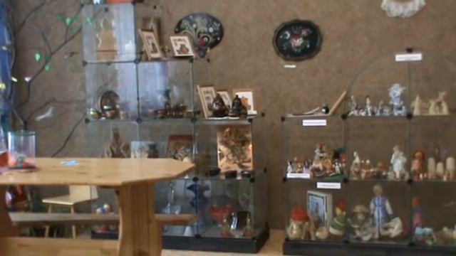 Экскурсия в музей ГБОУ СОШ №519 Незнакомая старина смотреть онлайн