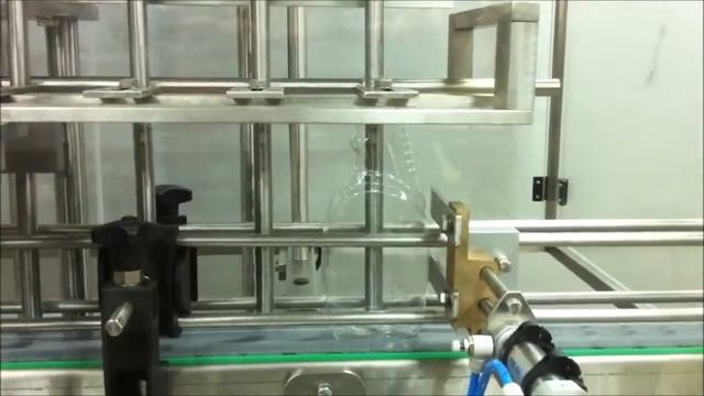 ODM VW 8 PVC AUTOMATIC LINEAR TYPE WITH SPECIAL PVC CONSTRUCTION FREE FLOW 8 NOZZLES FILLING MACHIN