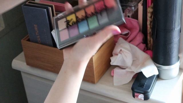 MAKEUP DECLUTTER / PART 3 смотреть онлайн