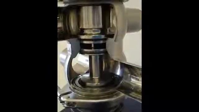 Отверстие верхнего клапана с двойным сиденьем  Double Seat Valve   Lower Lift