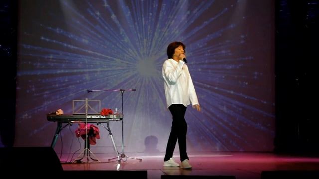 Алексей Молдалиев "Две страсти"- муз. А.Молдалиева сл. Ю.Баладжарова смотреть онлайн