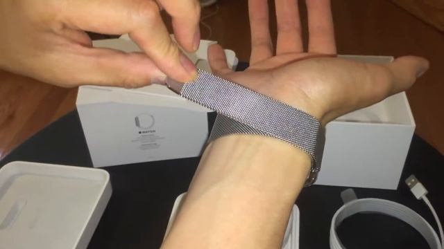 Unboxing Apple Watch 42MM stainless steel Case with Milanese Loop Bracelet смотреть онлайн