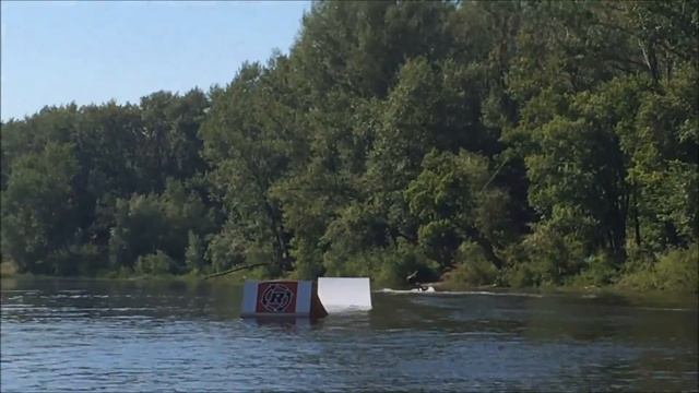 Wakeboarding at the cable park Акватория смотреть онлайн