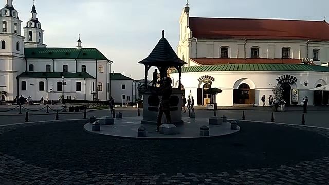 Немига, скульптура ВЕСЫ, апрель 2018