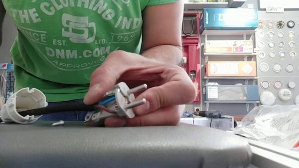 электро вилка монтаж.