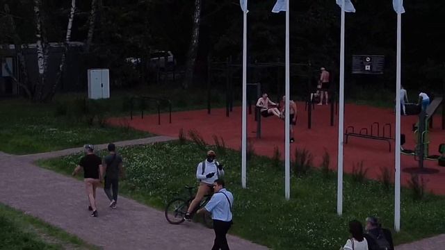 Moscow Summer Biking - Elk Island смотреть онлайн