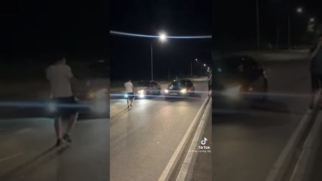 гонка 2х легенд Bmwe60 & Mercedes 211 E55 смотреть онлайн
