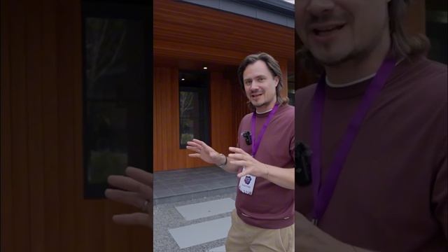 Дом с террасой, уличным камином и домашним кинотеатром от «Рубкофф» #porotherm #building #shorts смотреть онлайн