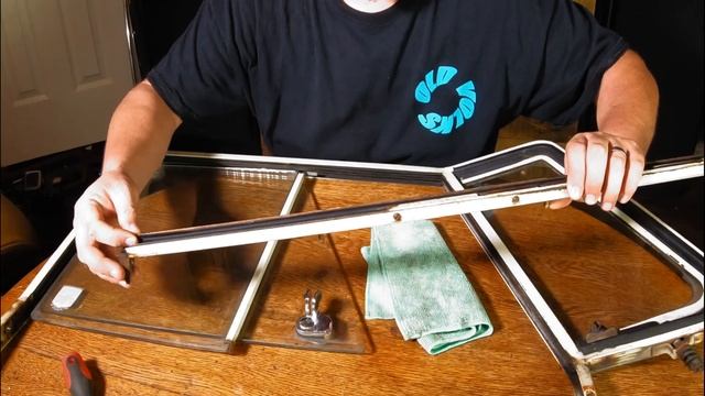How to replace window seals in a VW bus смотреть онлайн