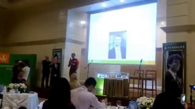 ФК Шахтер и Herbalife