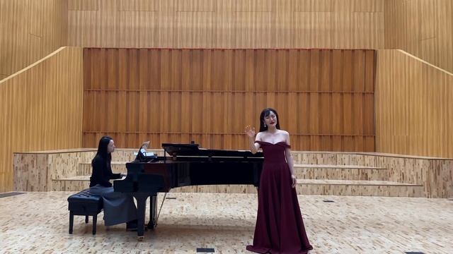 "Eccomi in lieta vesta", I Capuleti e i Montecchi, Bellini смотреть онлайн