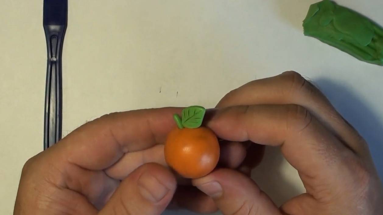 Как слепить апельсин из пластилина смотреть онлайн