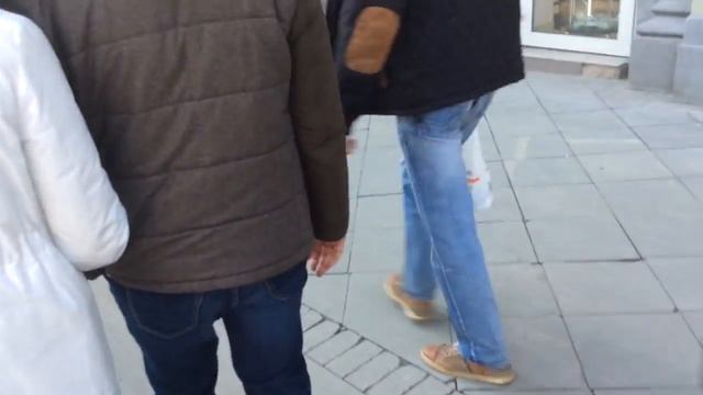 Прогулка по Никольской улице и ГУМу смотреть онлайн