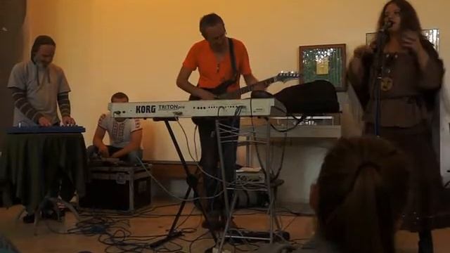 BF vs Ness (Оле Лукойе / Ole Lukkoye) - live at Ethnorazliv pt.1 смотреть онлайн