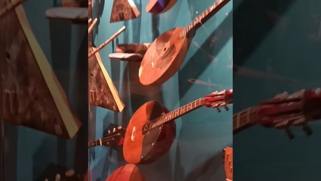 Русские народные инструменты в Музеи музыки Шереметьевсеого дворца под музыку А.Архиповского. смотреть онлайн