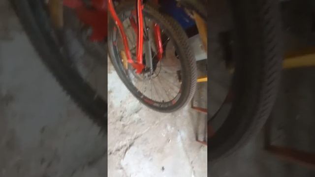 Сделал хороший чехол для подсака и подставок под удочки,э.Продажа велика не за горами.