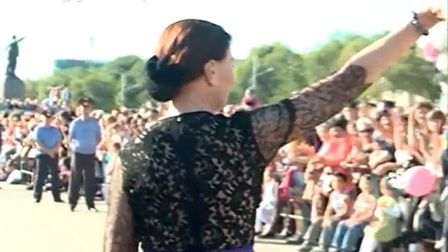 Артисты звёздной дорожки поделились своими планами: Борис Галкин посвятит творческий вечер ... смотреть онлайн