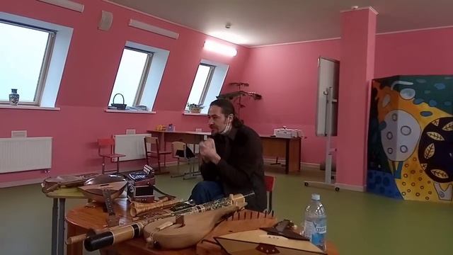 Знакомство с традиционными музыкальными инструментами. смотреть онлайн